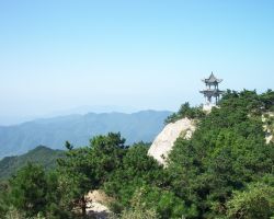 孝感市雙峰山旅游度假區(qū)管委會(huì)